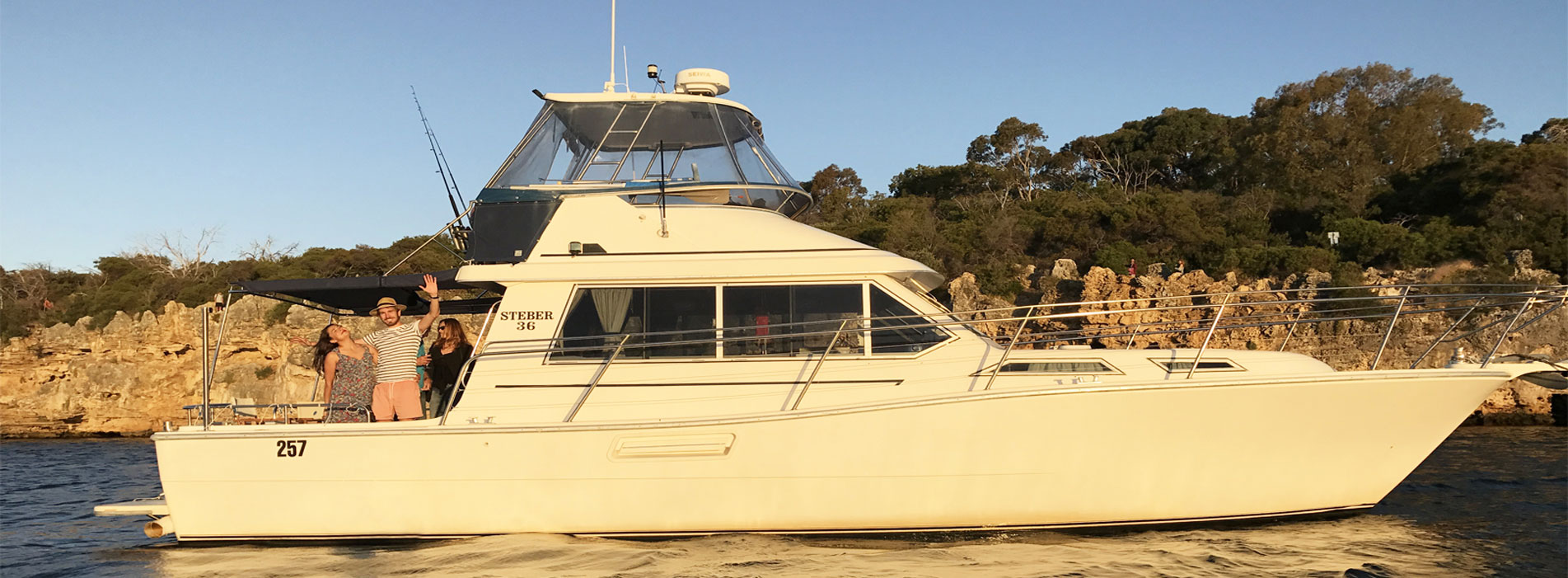 MOONSHINE-II-boat-charter-hire-Perth-WA-Swan-River-Rottnest-Island