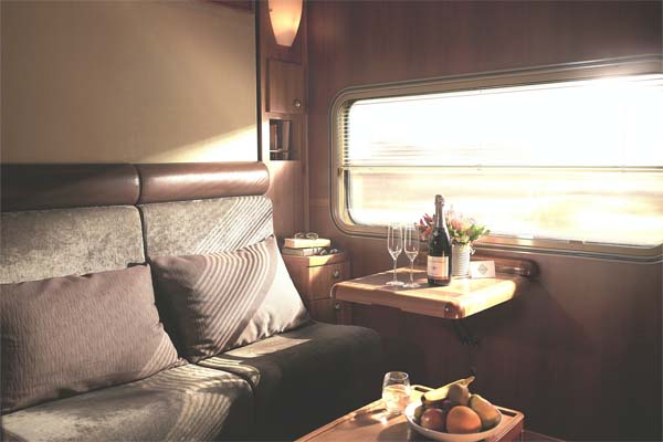 THE-GHAN-rail-journey-gold-service-cabin