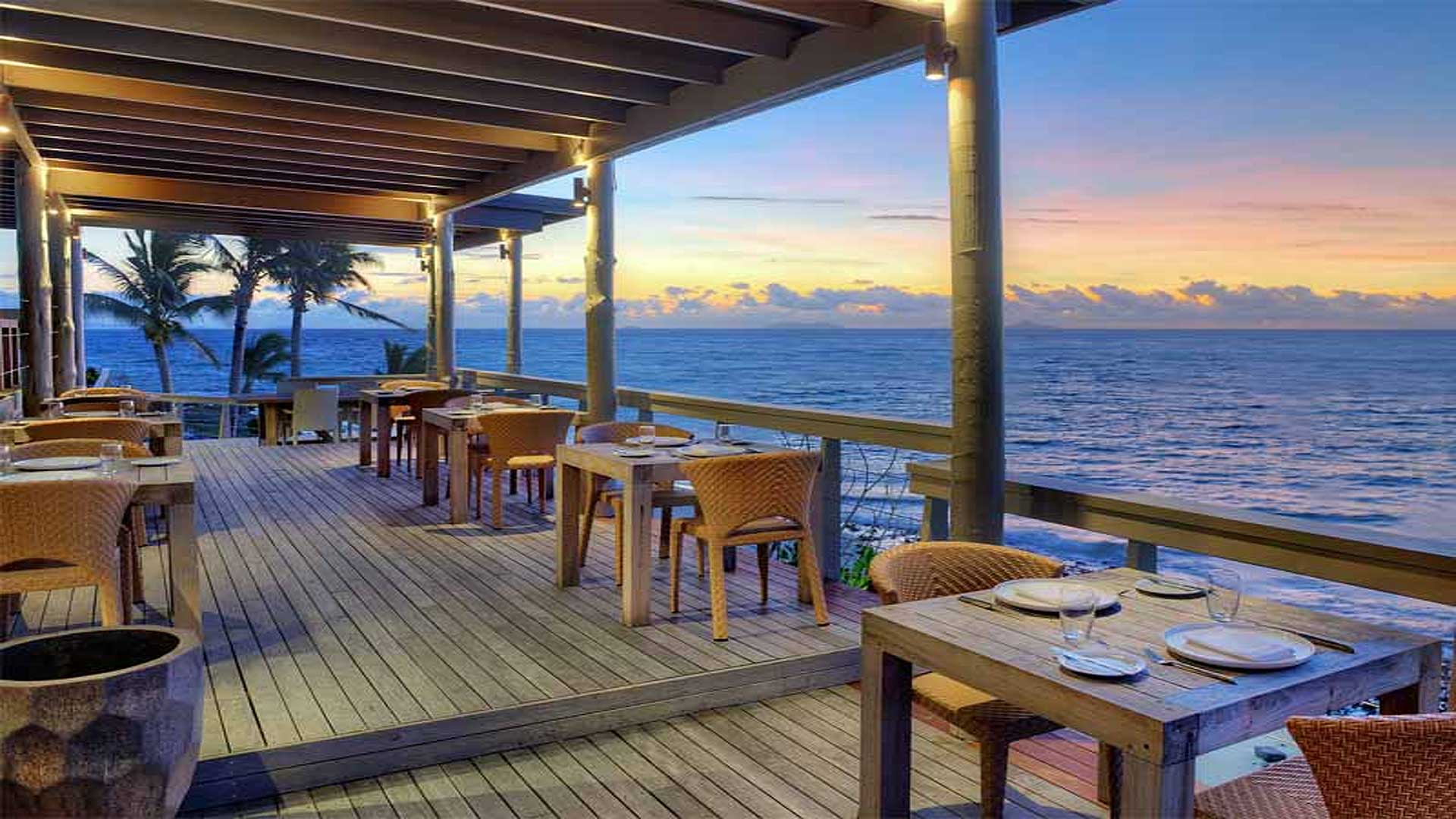 FIJI-holiday-deals-beach-bar-evening