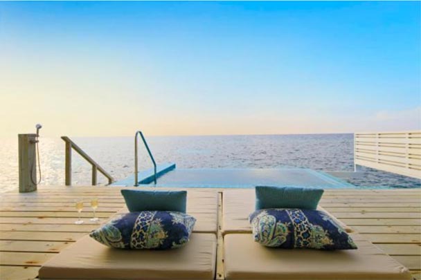 CENTARA-GRAND-MALDIVES-ocean-deck-view