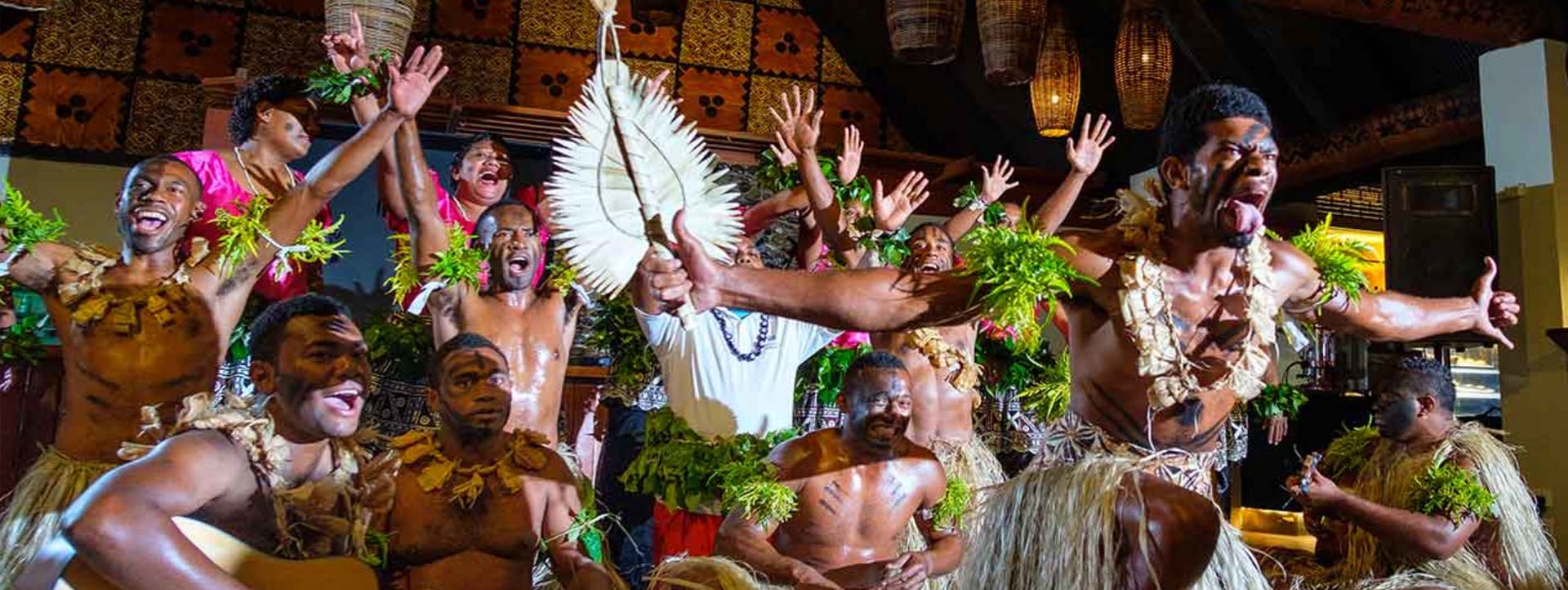 FIJI-GETAWAY-PACKAGE-cultural-dancers