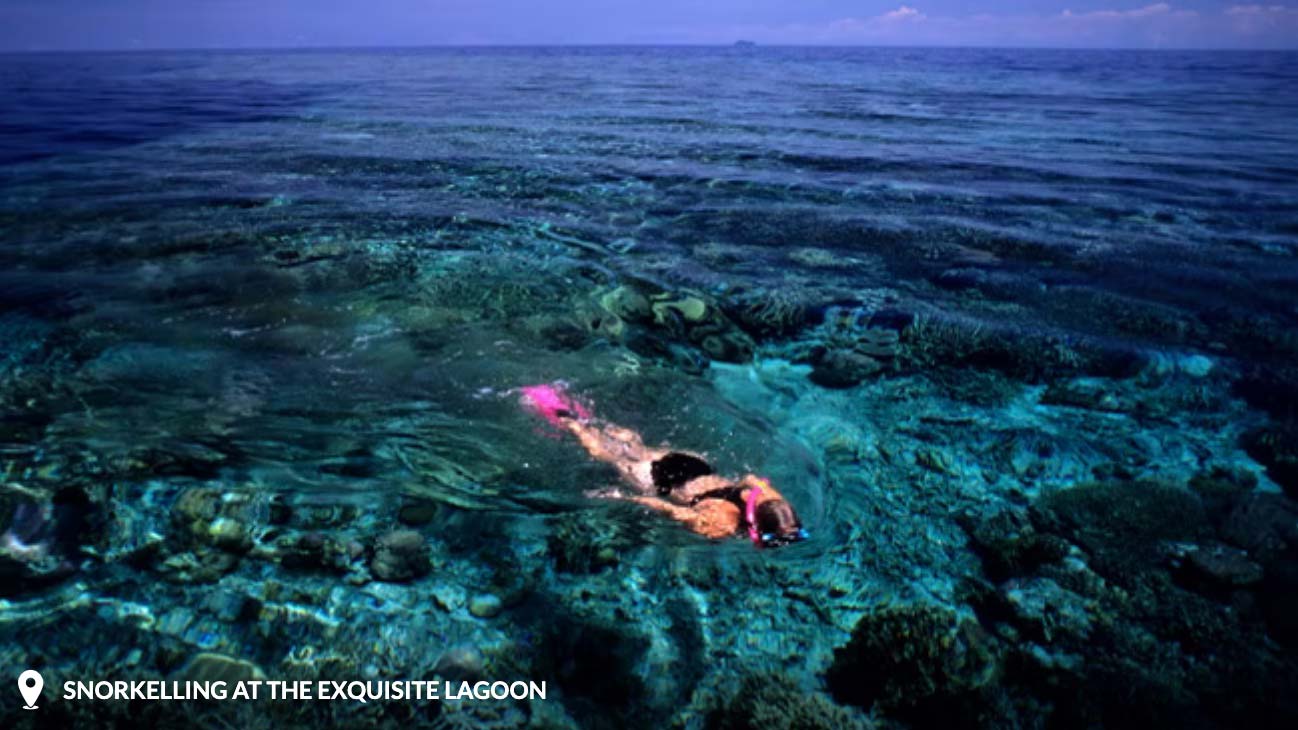 Snorkelling-at-lagoon-Fiji-Yasawa