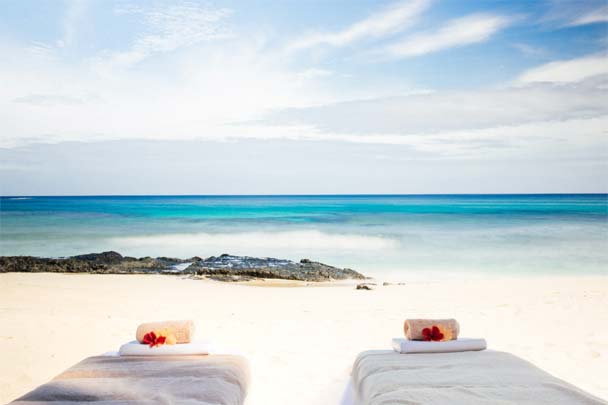 YASAWA-SPA-beach-massage-beds-Fiji