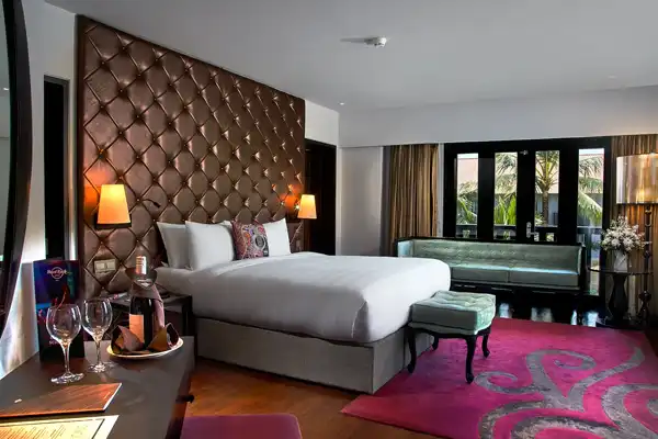 BALI-HARD-ROCK-HOTEL-HOLIDAY-DEALS-king-suite