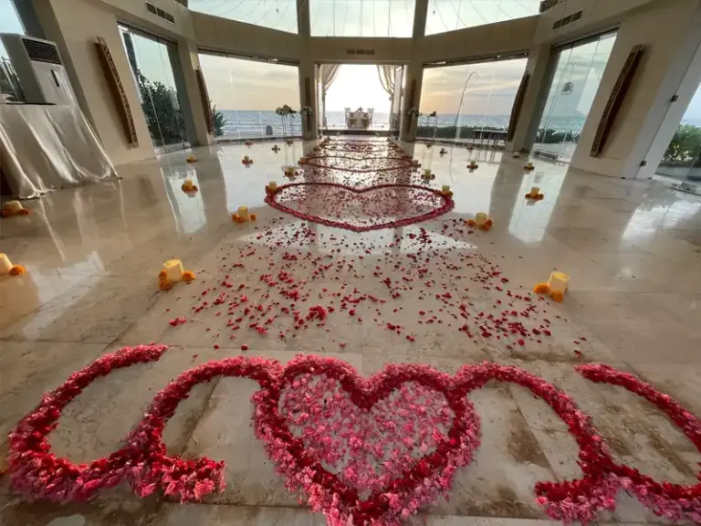 SEMINYAK BEACH RESORT love hearts and petals ocean view