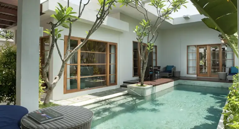 THE SAMAYA SEMINYAK courtyard pool