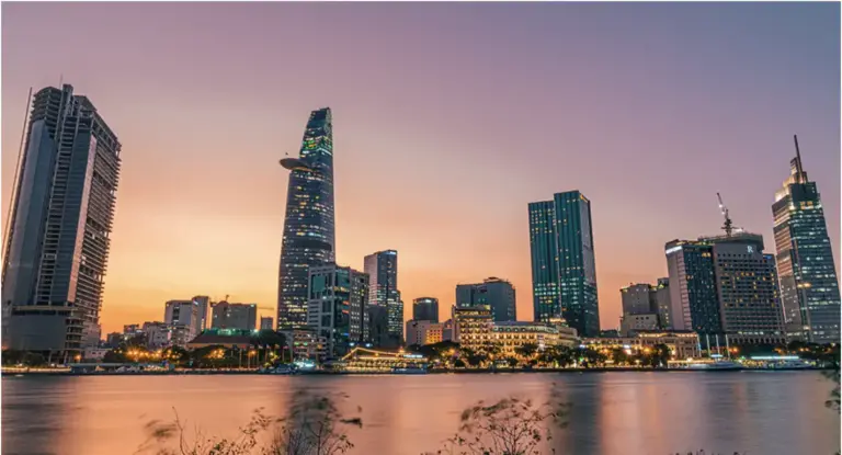 HO CHI MINH CITY night time