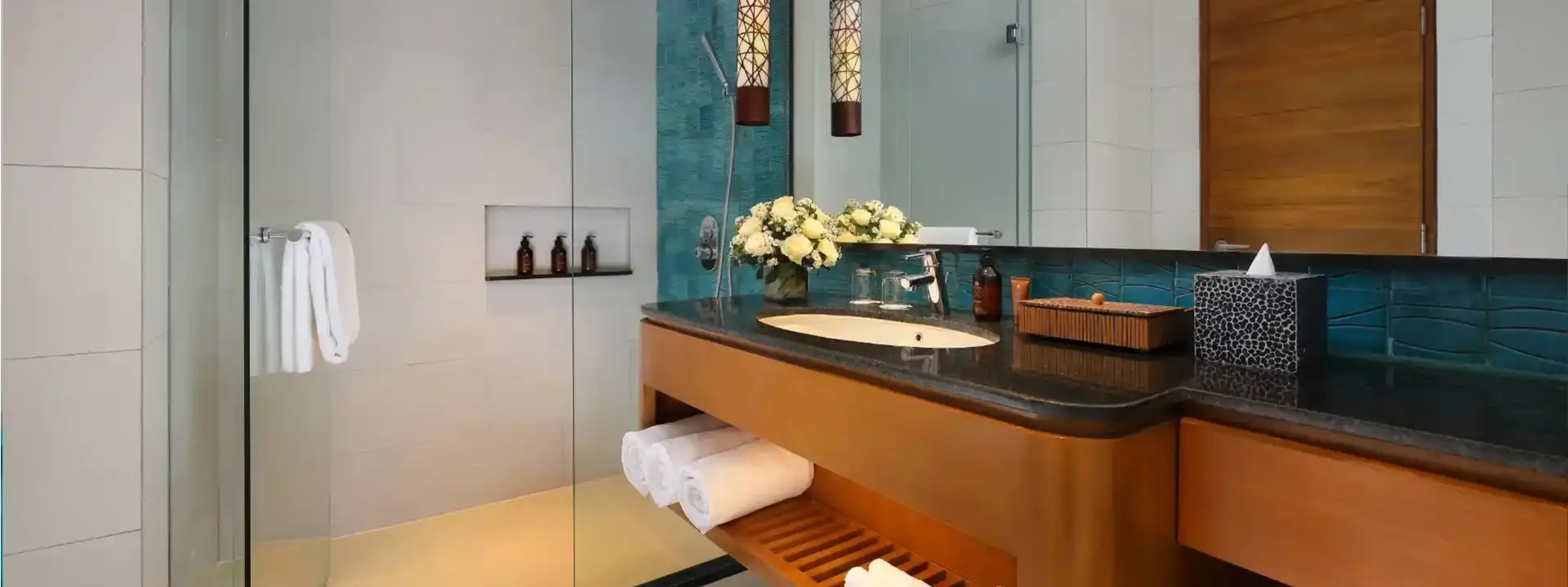 FAMILY ROOM Padma Resort bathroom