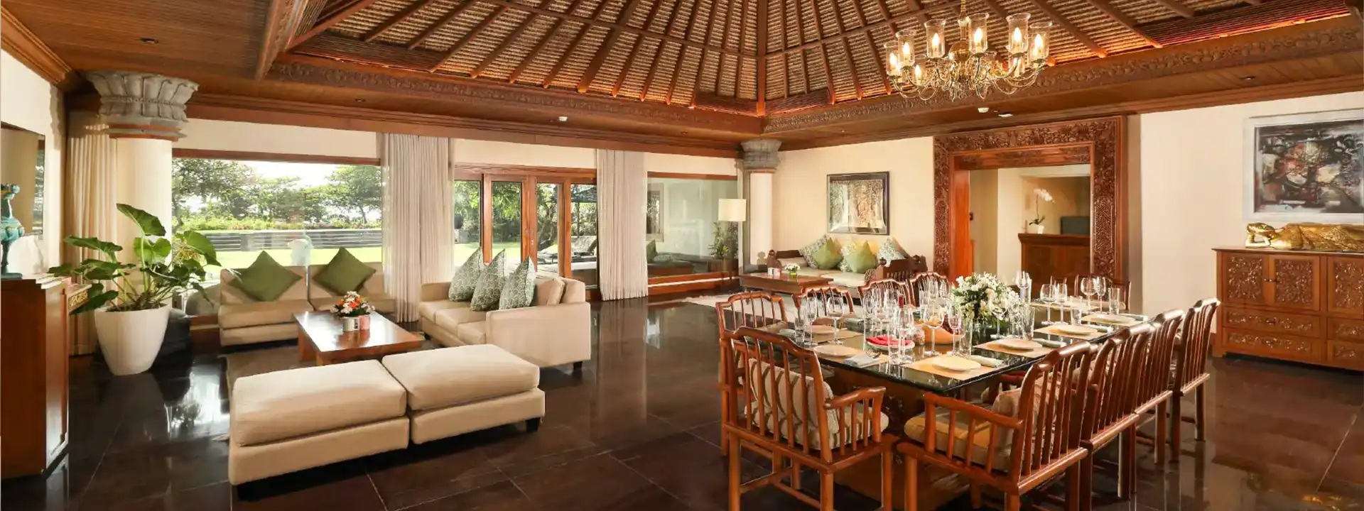 PRESIDENTIAL SUITE Padma Resort Legian dining room lounge