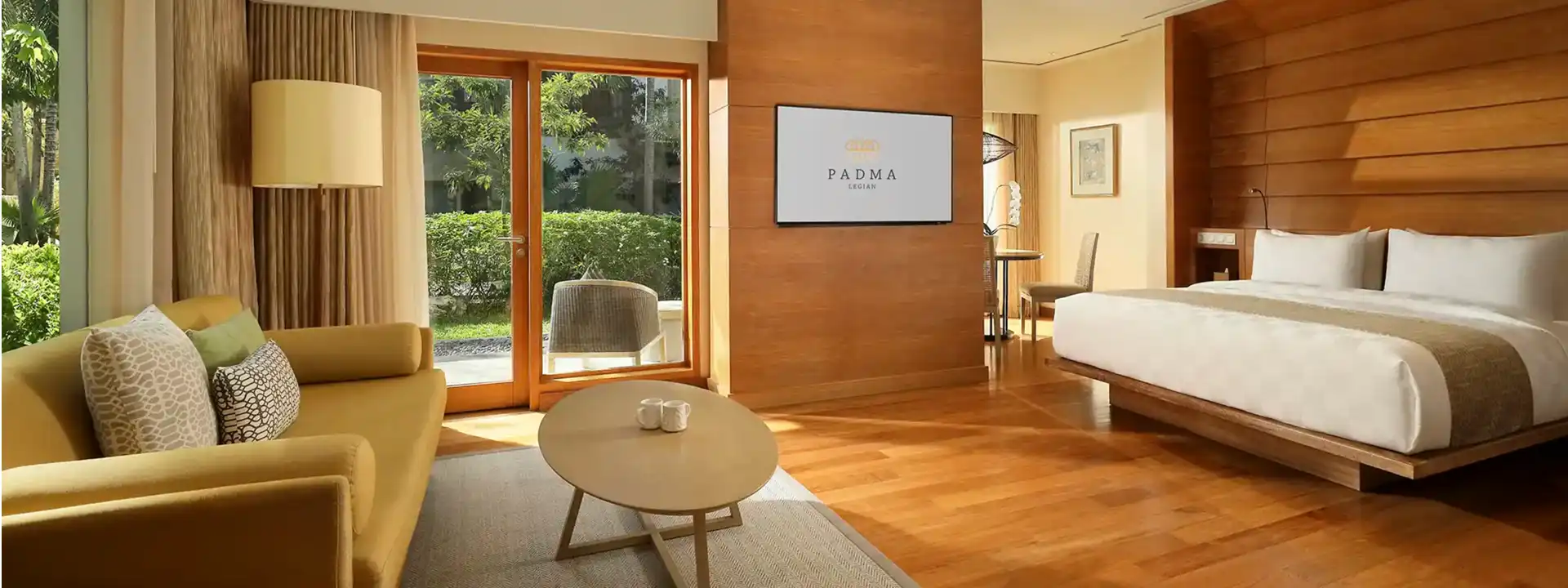 STUDIO SUITE Padma Resort Legian King bed