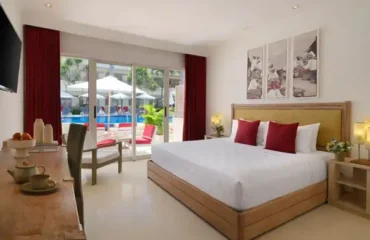 BLU ZEA Deluxe Ground Floor king bed pool view