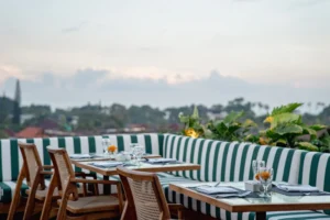 Cross+Paasha+Bali+Seminyak+-+KUUKI+Restaurant+-+Rooftop+restaurant+near+Seminyak+Beach-1920w