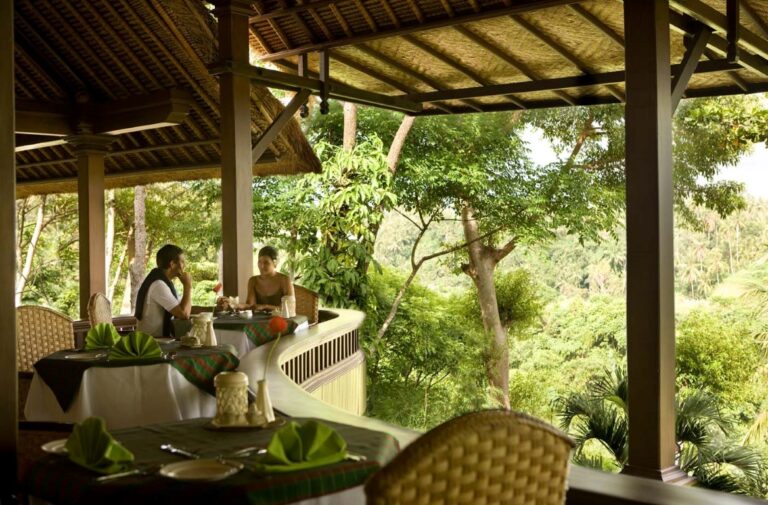 Terrace-Restaurant-4-Medium