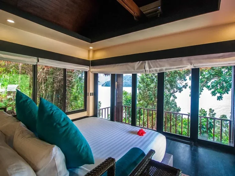 PHILIPPINES-CAUAYAN-ISLAND-RESORT-bedroom-image