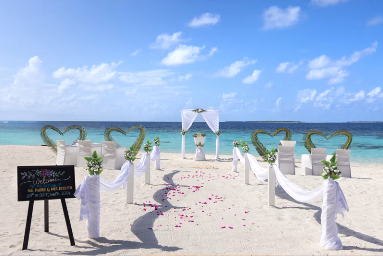 ADAARAN MEEDHAPURU MALDIVES beach weddings