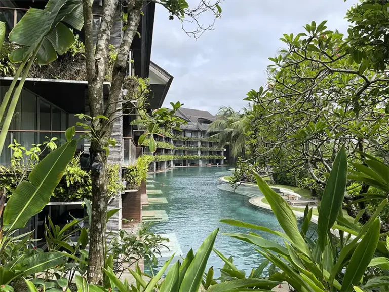 COMO HOTEL CANGGU main pool by accommodation